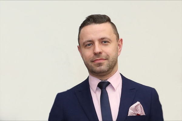 Click to zoom the picture.