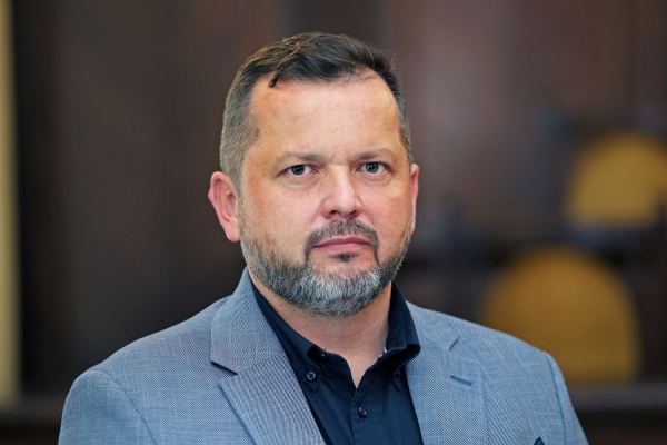 Click to zoom the picture.