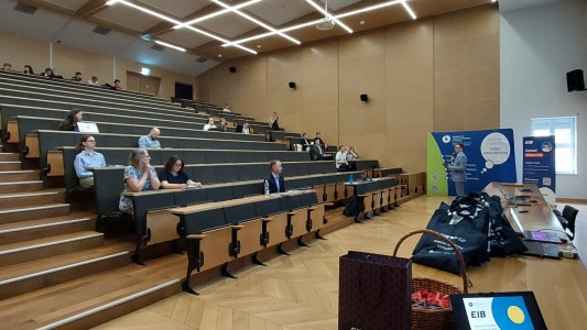 Kadr z Konkursu Projektów Zespołowych - Audytorium Aleksandra Jabłońskiego. Kliknij, aby powiększyć zdjęcie.