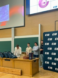 Kadr z Konkursu Projektów Zespołowych - Audytorium Aleksandra Jabłońskiego. Kliknij, aby powiększyć zdjęcie.