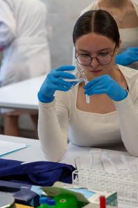 Warsztaty Fascynująca podróż do świata biotechnologii i chemii. Kliknij, aby powiększyć zdjęcie.