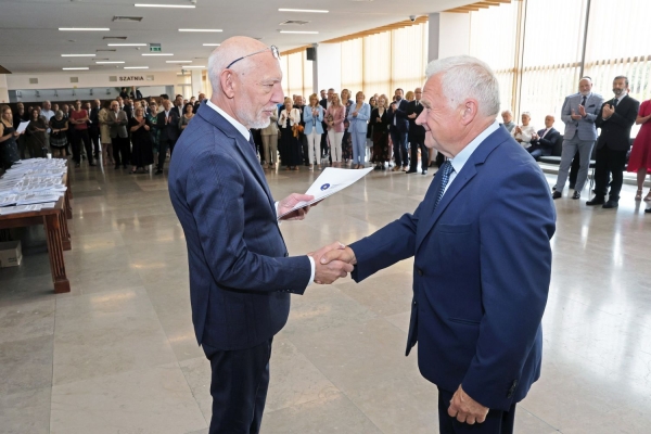 Kliknij, aby powiększyć zdjęcie.