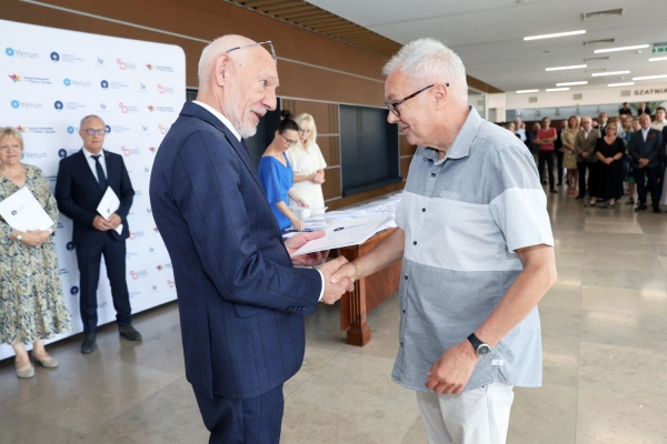 Kliknij, aby powiększyć zdjęcie.
