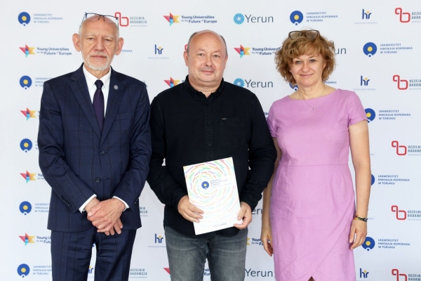 Kliknij, aby powiększyć zdjęcie.