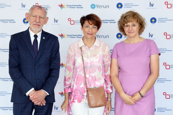 Kliknij, aby powiększyć zdjęcie.