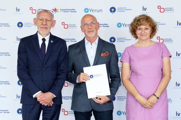 Kliknij, aby powiększyć zdjęcie.