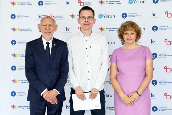 Kliknij, aby powiększyć zdjęcie.