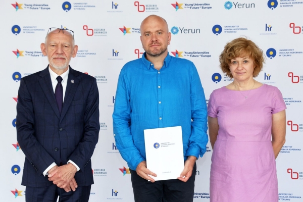 Kliknij, aby powiększyć zdjęcie.