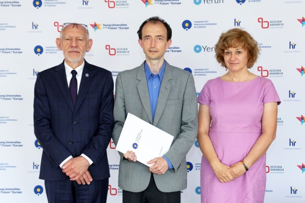 Kliknij, aby powiększyć zdjęcie.