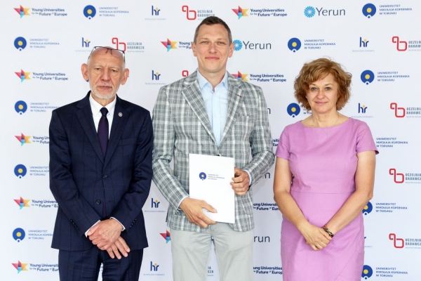 Kliknij, aby powiększyć zdjęcie.