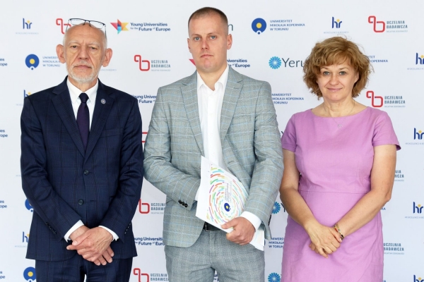 Kliknij, aby powiększyć zdjęcie.