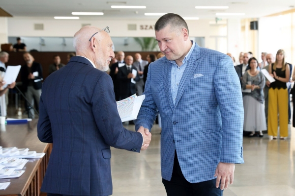Kliknij, aby powiększyć zdjęcie.