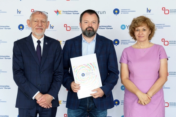 Kliknij, aby powiększyć zdjęcie.