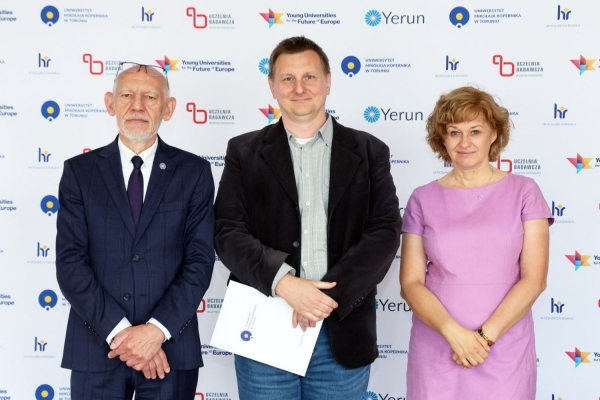 Kliknij, aby powiększyć zdjęcie.