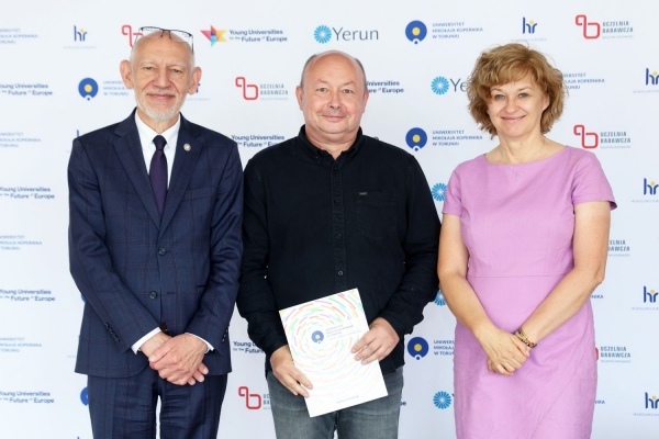 Kliknij, aby powiększyć zdjęcie.