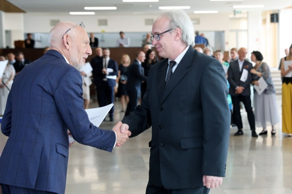 Kliknij, aby powiększyć zdjęcie.