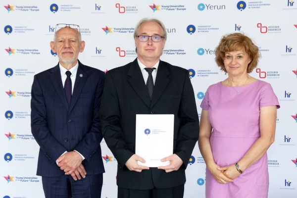 Kliknij, aby powiększyć zdjęcie.
