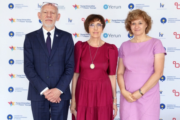 Kliknij, aby powiększyć zdjęcie.