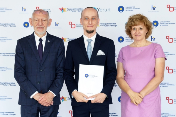 Kliknij, aby powiększyć zdjęcie.