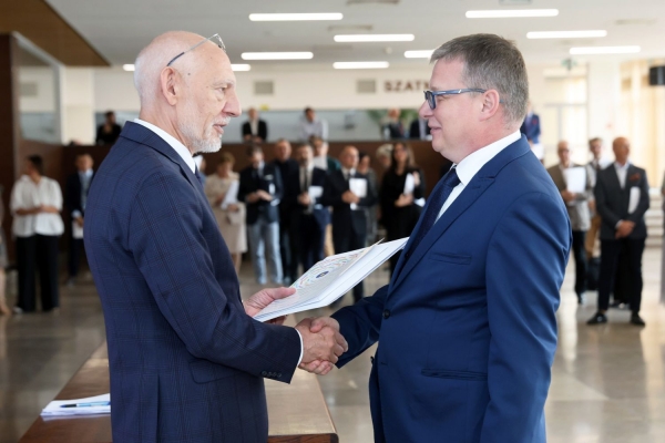 Kliknij, aby powiększyć zdjęcie.