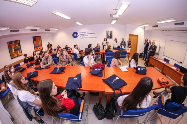 Click to zoom the picture.