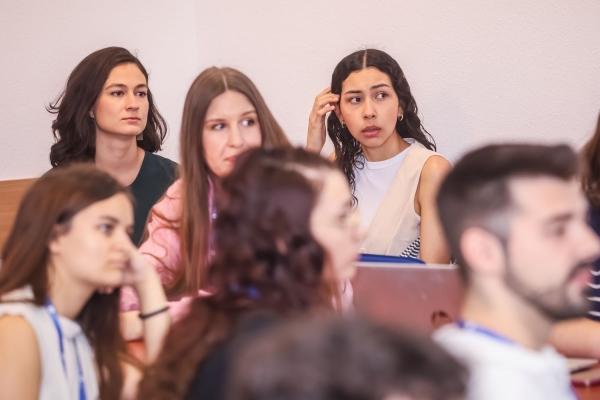 Click to zoom the picture.