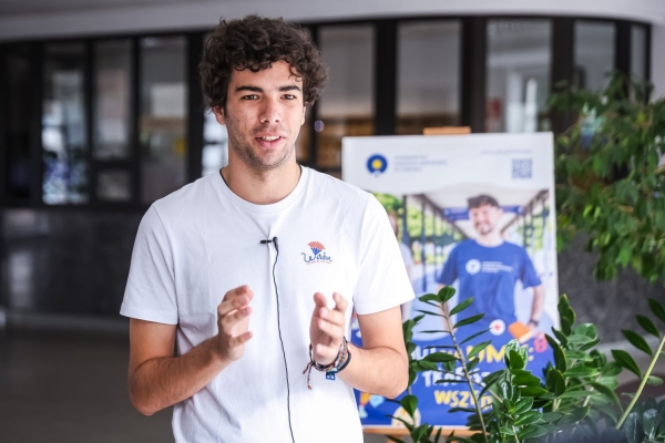 Click to zoom the picture.