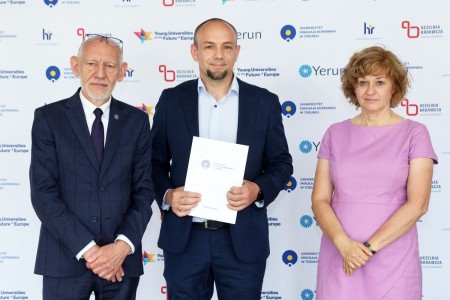 Kliknij, aby powiększyć zdjęcie.