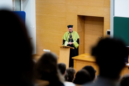Inauguracja roku akademickiego 2024/25 - kadr. Kliknij, aby powiększyć zdjęcie.
