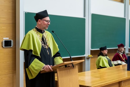 Inauguracja roku akademickiego 2024/25 - kadr. Kliknij, aby powiększyć zdjęcie.