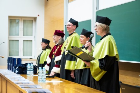 Inauguracja roku akademickiego 2024/25 - kadr. Kliknij, aby powiększyć zdjęcie.