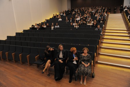 Click to zoom the picture.