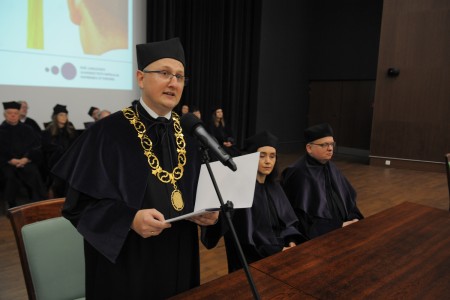 Click to zoom the picture.