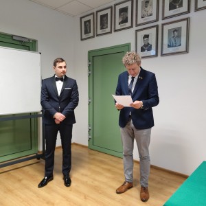 Click to zoom the picture.