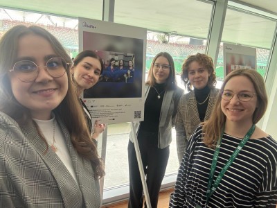 Konkurs Selfie+ studentki analityki medycznej . Kliknij, aby powiększyć zdjęcie.