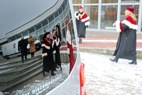 Kliknij, aby powiększyć zdjęcie.