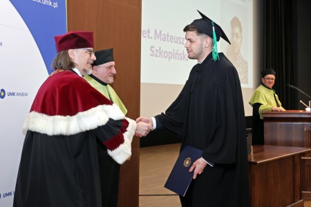 Kliknij, aby powiększyć zdjęcie.