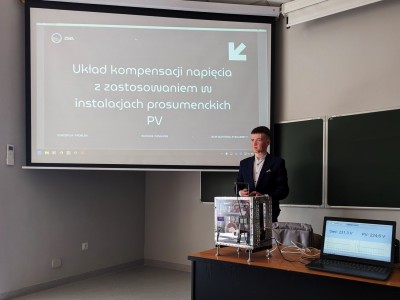 Kadry z XV finału Konkursu FAST  - prezentacje w salach wykładowych, ogłoszenie wyników. Kliknij, aby powiększyć zdjęcie.