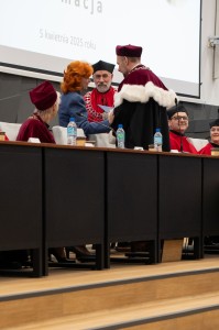 Uroczyste Dyplomatorium kierunku Farmacja 05 kwietnia 2025 r.. Kliknij, aby powiększyć zdjęcie.