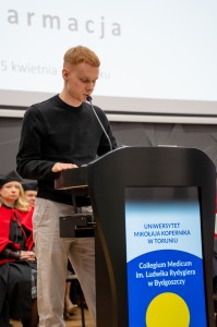 Uroczyste Dyplomatorium kierunku Farmacja 05 kwietnia 2025 r.. Kliknij, aby powiększyć zdjęcie.