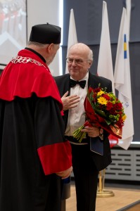 Uroczyste Dyplomatorium kierunku Farmacja 05 kwietnia 2025 r.. Kliknij, aby powiększyć zdjęcie.