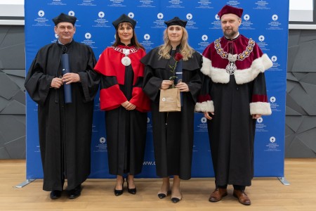 Uroczysta Promocja Doktorska . Kliknij, aby powiększyć zdjęcie.