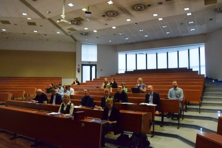Kadry z auli Wydziału Matematyki i Informatyki z III edycji Międzywydziałowego Konkursu Projektów Zespołowych. Kliknij, aby powiększyć zdjęcie.