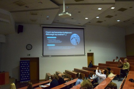 Kadry z auli Wydziału Matematyki i Informatyki z III edycji Międzywydziałowego Konkursu Projektów Zespołowych. Kliknij, aby powiększyć zdjęcie.