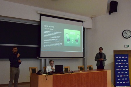 Kadry z auli Wydziału Matematyki i Informatyki z III edycji Międzywydziałowego Konkursu Projektów Zespołowych. Kliknij, aby powiększyć zdjęcie.