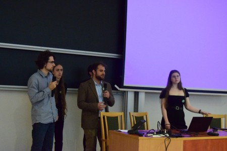 Kadry z auli Wydziału Matematyki i Informatyki z III edycji Międzywydziałowego Konkursu Projektów Zespołowych. Kliknij, aby powiększyć zdjęcie.