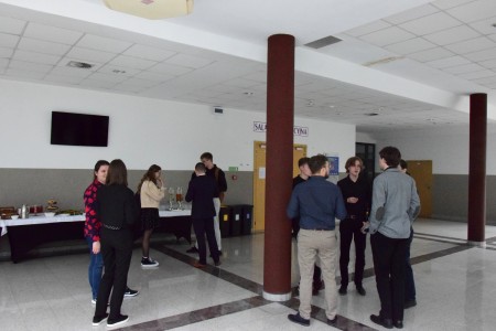 Kadry z auli Wydziału Matematyki i Informatyki z III edycji Międzywydziałowego Konkursu Projektów Zespołowych. Kliknij, aby powiększyć zdjęcie.