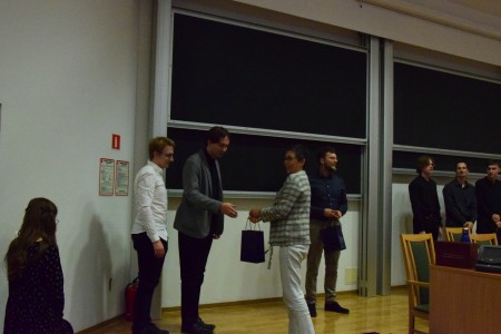 Kadry z auli Wydziału Matematyki i Informatyki z III edycji Międzywydziałowego Konkursu Projektów Zespołowych. Kliknij, aby powiększyć zdjęcie.