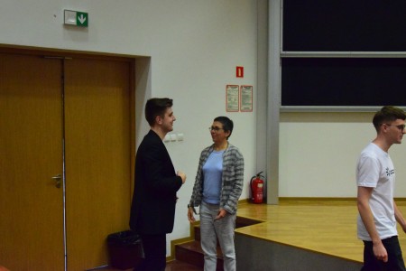 Kadry z auli Wydziału Matematyki i Informatyki z III edycji Międzywydziałowego Konkursu Projektów Zespołowych. Kliknij, aby powiększyć zdjęcie.