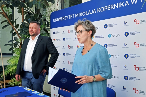 Kliknij, aby powiększyć zdjęcie.